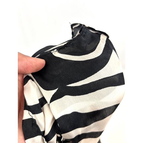 Black Rowallan Scotland Round Silk Jewelry Box Travel Case NWT Compartments - Picture 5 of 16